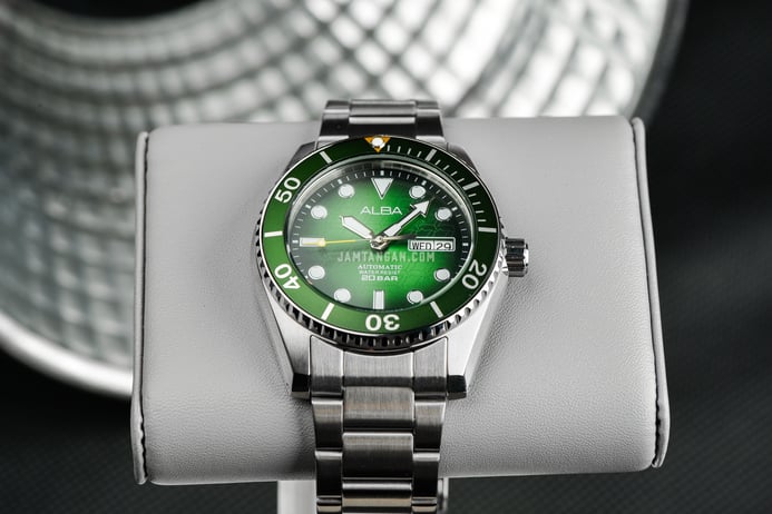 Alba Mechanical AL4437X1 Automatic Men Green Black Gradation Patterned Dial Stainless Steel Strap