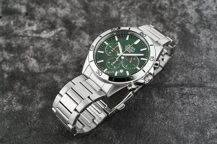 Alba Active AT3H21X1 Chronograph Men Green Dial Stainless Steel Strap