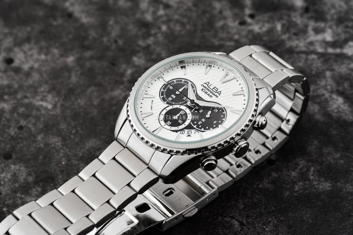 Alba Signa AT3J17X1 Chronograph Men Silver White Grey Gradation Patterned Dial Stainless Steel Strap