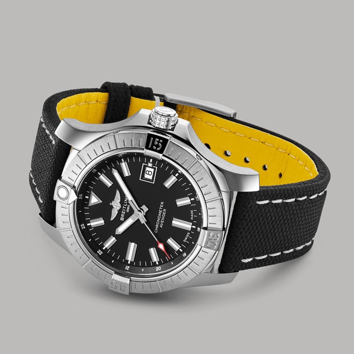 Breitling Avenger A17318101B1X1 Automatic 43 Chronometer Black Dial Black Calfskin Leather Strap