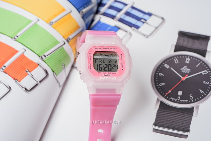 Casio Baby-G G-Lide BLX-565S-4DR Digital Dial Pink Resin Band