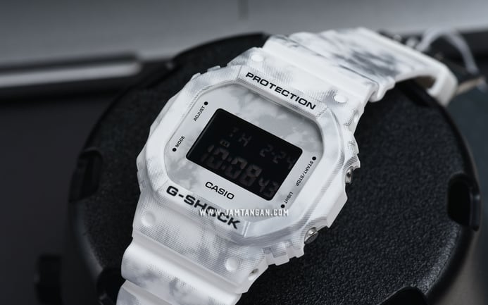 Casio G-Shock DW-5600GC-7DR Square Grunge Snow Camouflage Digital Dial Camouflage Resin Band