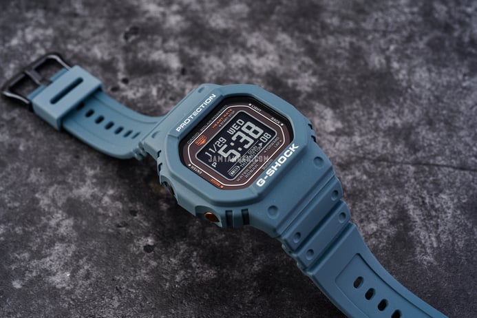 Casio G-Shock DW-H5600-2DR Smartwatch G-Squad Heart Monitor Digital Dial Blue Resin Band