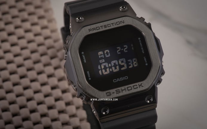 Casio G-Shock GM-5600B-1DR Metal Covered Men Digital Dial Black Resin Band