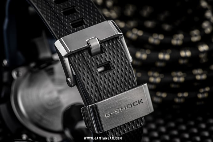 Casio G-Shock G-Steel GST-B100XA-1AJF Men Black Dial Black Resin Band