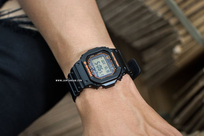 Casio G-Shock GW-M5610R-1JF Multi Band Water Resistant 200M Resin Band (JDM)