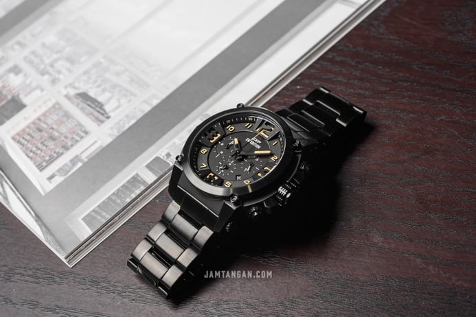 Expedition Chronograph E 6605 MC BIPBAIV Black Dial Black Stainless Steel Strap