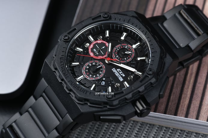Expedition Chronograph E 6824 MC BIPBARE Men Black Dial Black Stainless Steel Strap + Extra Strap
