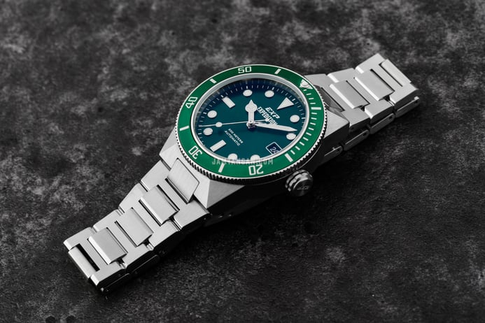 Expedition Automatic E 6851 MA BSSGN Men Green Dial Stainless Steel Strap