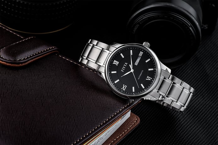 FIYTA Classic GA8312.WBW Automatic Man Black Dial Stainless Steel Strap