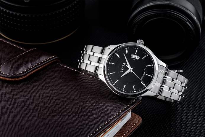 FIYTA Classic GA8426.WBW Automatic Man Black Dial Stainless Steel Strap