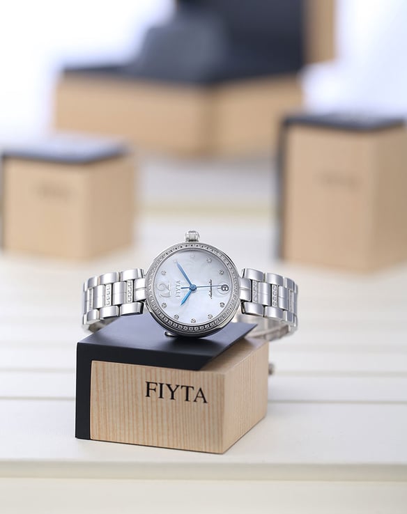 FIYTA Heartouching LA8626.WWWH Ladies Automatic Silver Dial Stainless Steel Strap