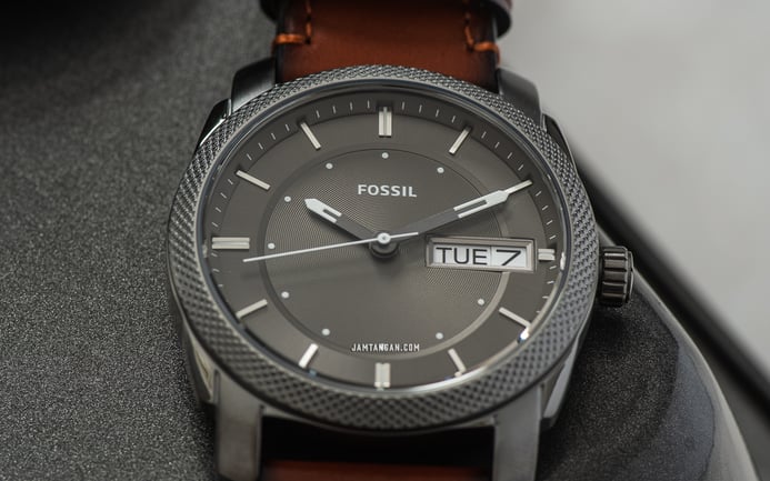 Fossil Machine FS5900 Men Grey Dial Brown Leather Strap