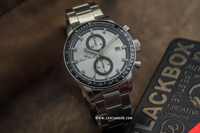 Lucien Piccard Grani LP-28004C-22S Chronograph Silver Dial Stainless Steel Strap
