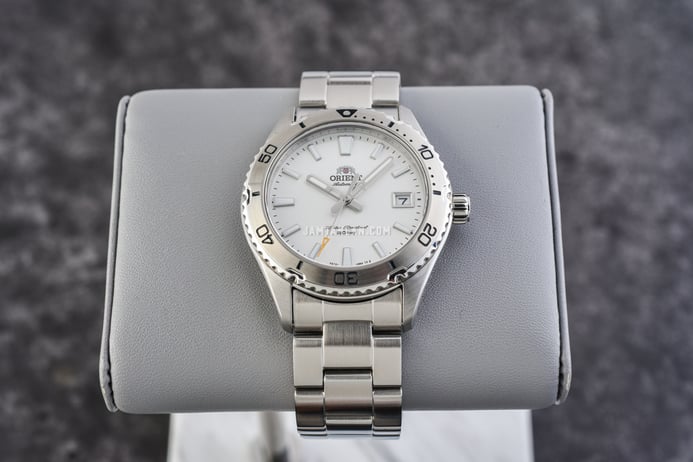 Orient Mako 40 RA-AC0Q03S Men Silver Dial Stainless Steel Strap
