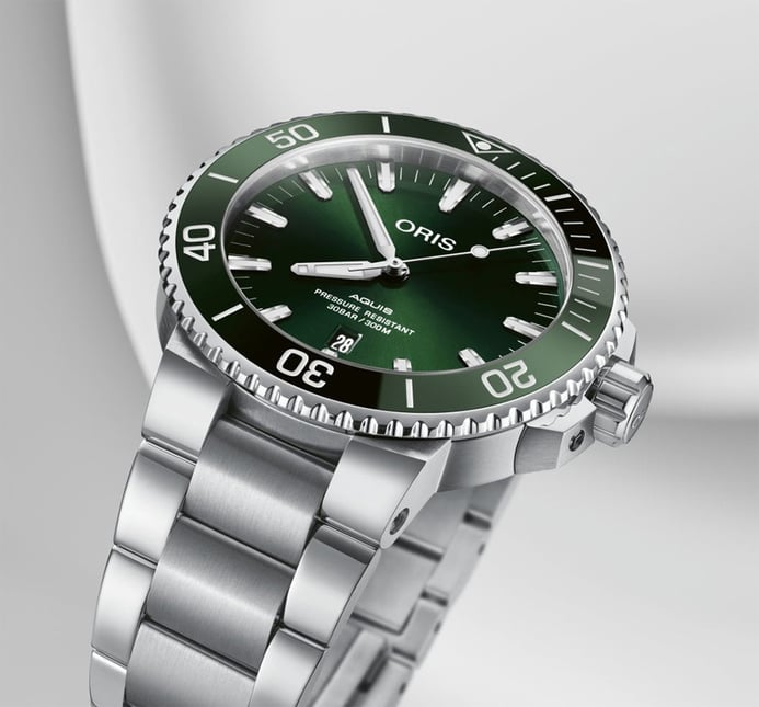 Oris Aquis Date 01 733 7730 4157-07 8 24 05PEB Automatic Green Dial Stainless Steel Strap