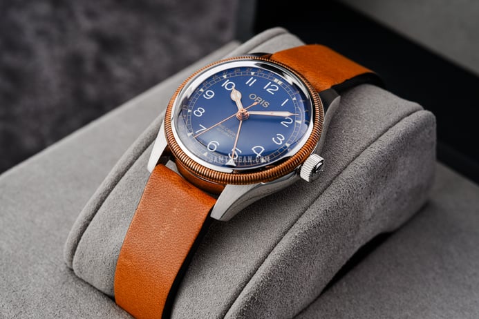 Oris Big Crown 01-754-7749-4365-07-5-17-66G Pointer Date Blue Dial Brown Leather Strap