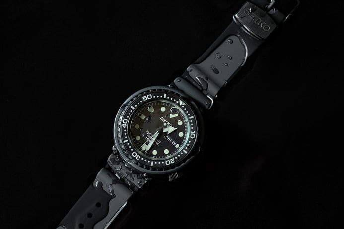 Seiko Prospex SBBN025 Darth Tuna Marinemaster Professional 1000M Divers Quartz