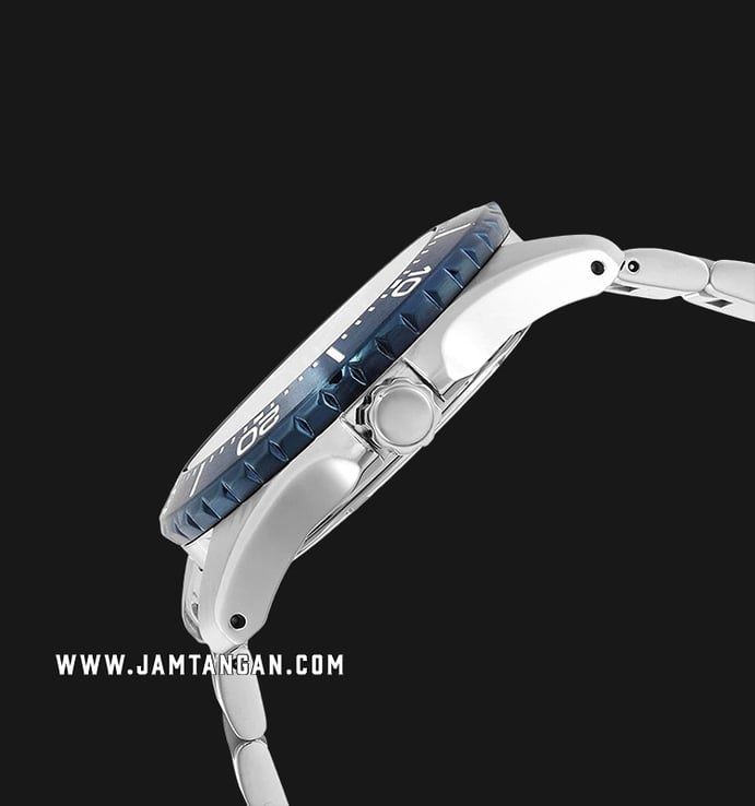Seiko Prospex SBDJ011J Solar Scuba Divers 200M Blue Bezel Titanium Bracelet