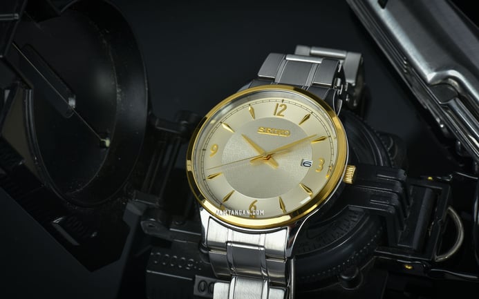 Seiko Classic SGEH92P1 50th Anniversary Men Champagne Dial Stainless Steel Strap