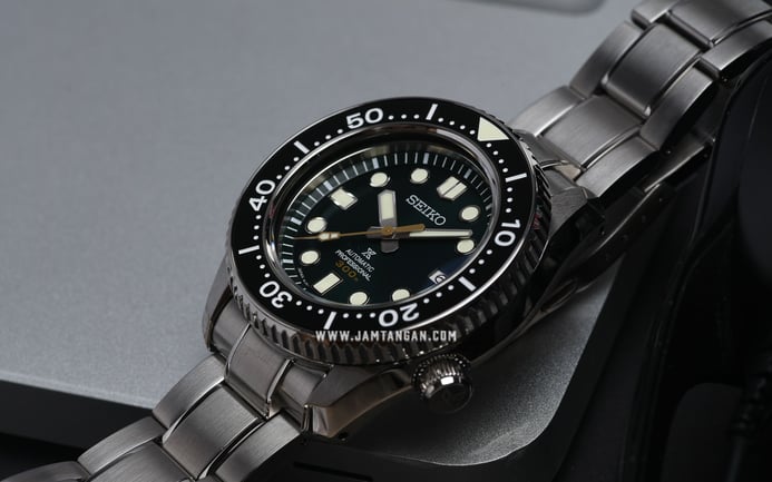 Seiko Prospex SLA047J1 Automatic Professional Divers 300M Stainless Steel Strap LIMITED EDITION
