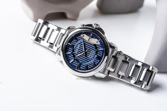 Seiko Premier SNQ157P1 Discover More Perpetual Calendar Blue Dial Stainless Steel
