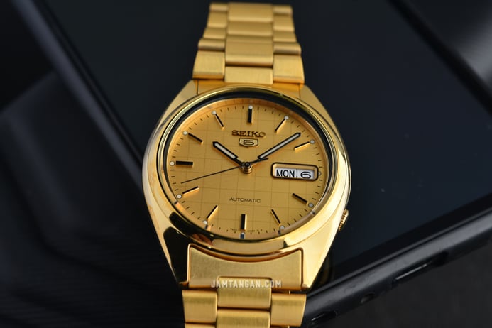 Seiko 5 Sports SNXL72K1 Automatic Champagne Dial Gold Stainless Steel Strap