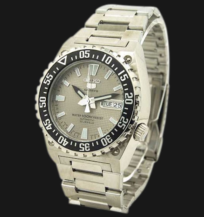 Seiko 5 SNZD67K1 Automatic 23 Jewels Silver Ivory Dial Stainless Steel Case