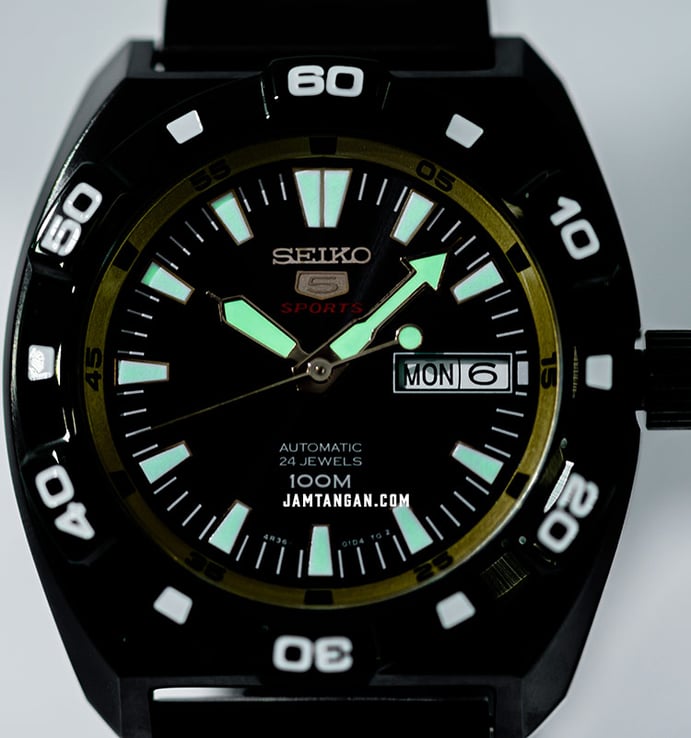 Seiko 5 Sports SRP287K1 Automatic Black Dial Black Stainless Steel Strap