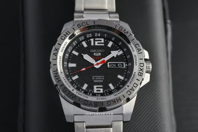 Seiko 5 Sports SRP683K1 Automatic Black Dial Stainless Steel Strap