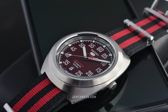 Seiko 5 Sports SRPA87K1 Red Maroon Dial Nylon Strap LIMITED EDITION