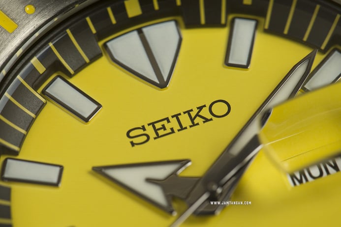 Seiko Prospex SRPF35K1 Monster Divers 200M Yellow Dial Green Rubber Strap SPECIAL EDITION