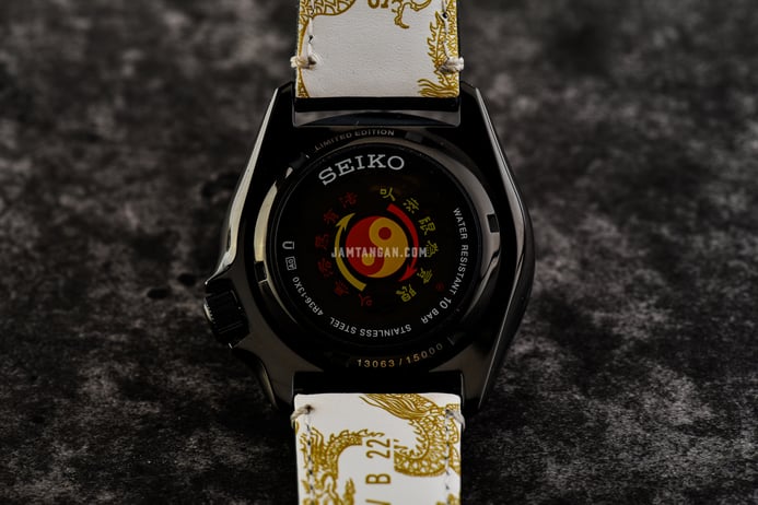 Seiko 5 Sports SRPK39K1 55th Anniversary Bruce Lee Leather Strap Limited Edition + Extra Strap