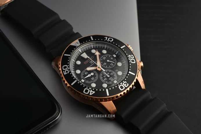 Seiko Prospex SSC618P1 Sea Divers 200M Chronograph Black Dial Black Rubber Strap