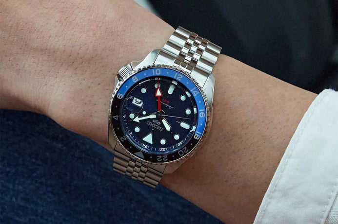 Seiko 5 Sports SSK003K1 SKX Sports Style GMT Batman Automatic Blue Dial Stainless Steel Strap