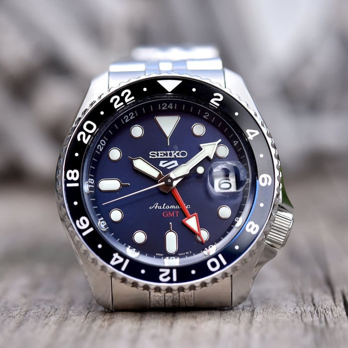 Seiko 5 Sports SSK003K1 SKX Sports Style GMT Batman Automatic Blue Dial Stainless Steel Strap