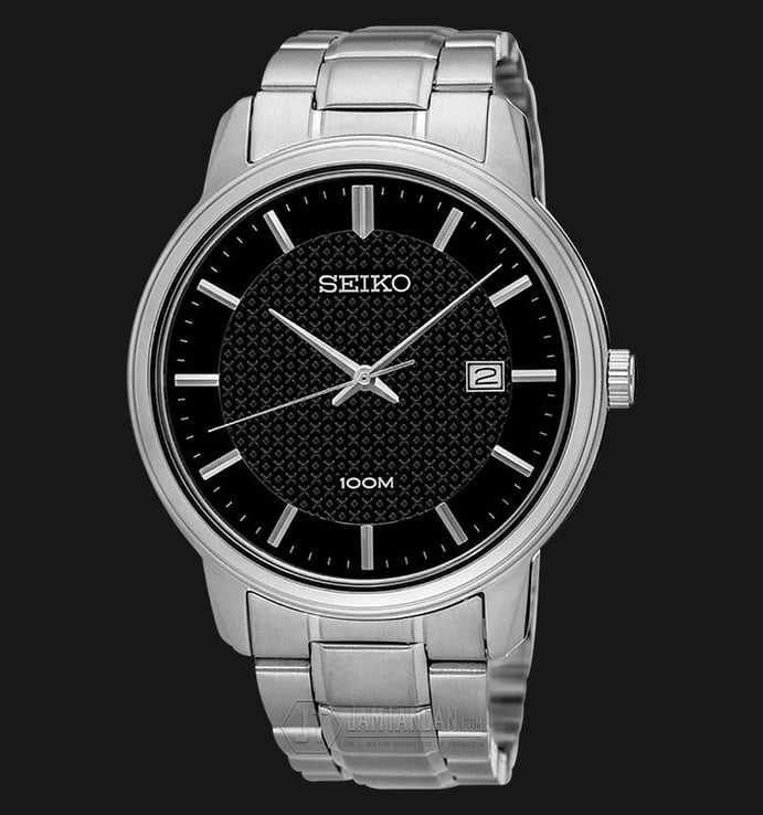 Seiko Classic SUR195P1 Black Dial Date Display Stainless Steel Bracelet