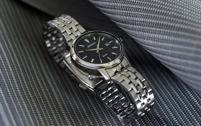 Seiko Classic SUR665P1 Neo Blue Dial Stainless Steel Strap
