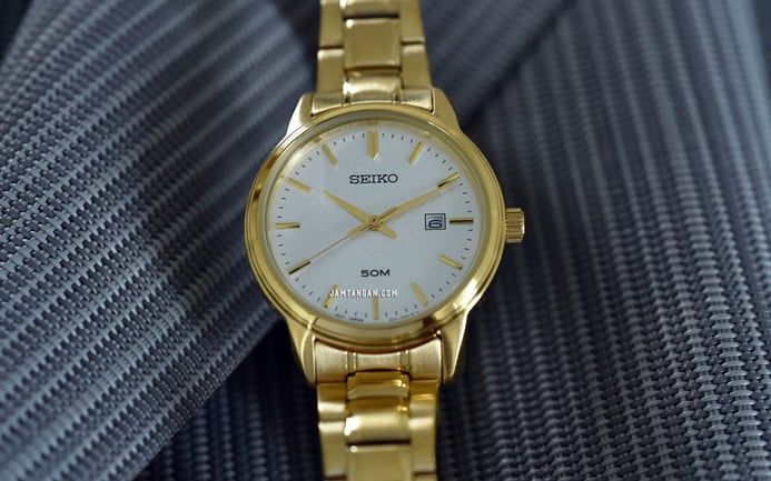 Seiko Classic SUR744P1 Neo Silver Dial Gold Stainless Steel Strap