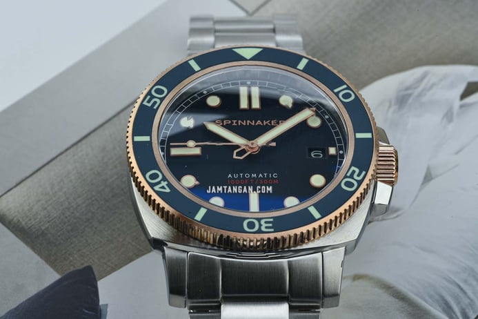 Spinnaker Hull Diver SP-5088-55 Automatic Patriot Blue Dial Stainless Steel Strap