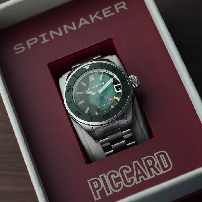Spinnaker Piccard SP-5098-11 Hunter Divers Automatic Green Dial Stainless Steel Strap