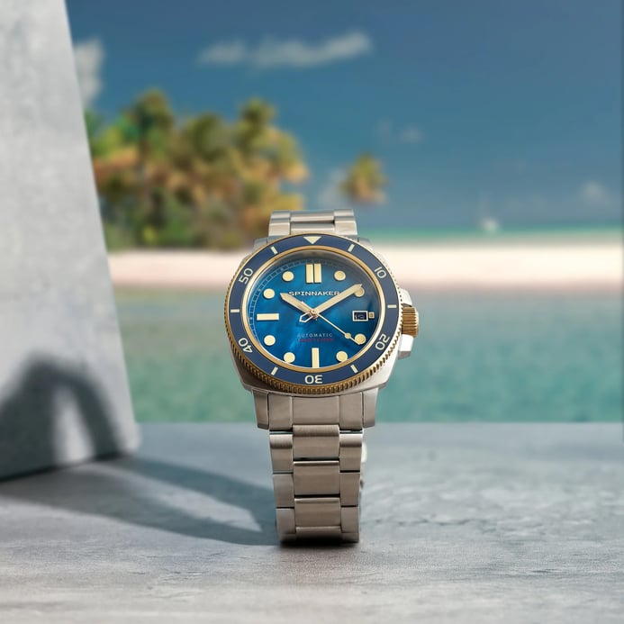 Spinnaker Hull Diver SP-5106-44 Automatic Twilight Pearl Dial Stainless Steel Strap Limited Edition