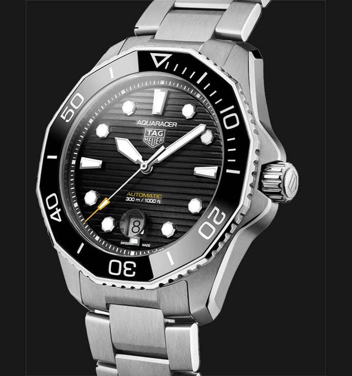 TAG Heuer Aquaracer WBP201A.BA0632 Professional 300 Automatic Black Dial Fine Brushed Steel Strap