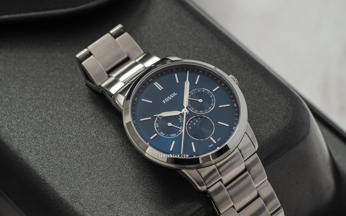 Fossil Neutra FS5907 Men Multifunction Moonphase Blue Dial Stainless Steel Strap.