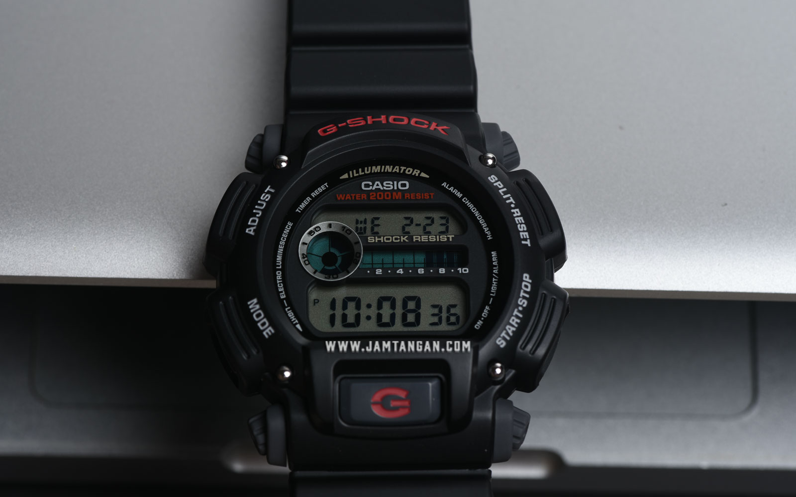 Casio G-Shock DW-9052-1VDR.
