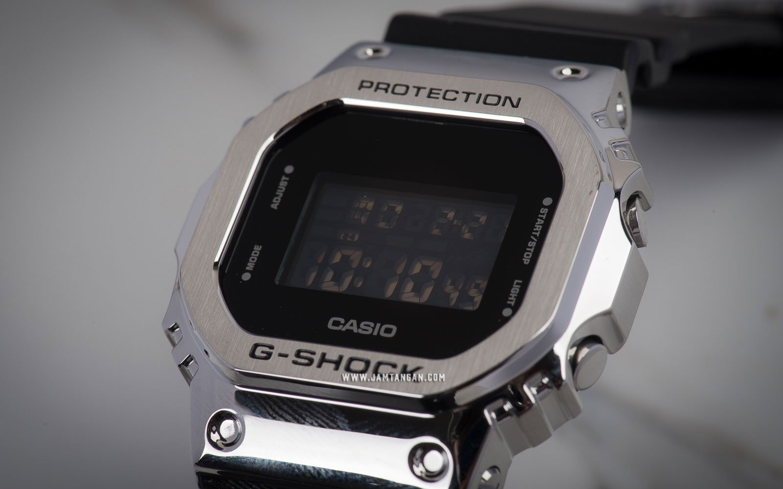 Casio G-Shock GM-5600-1DR